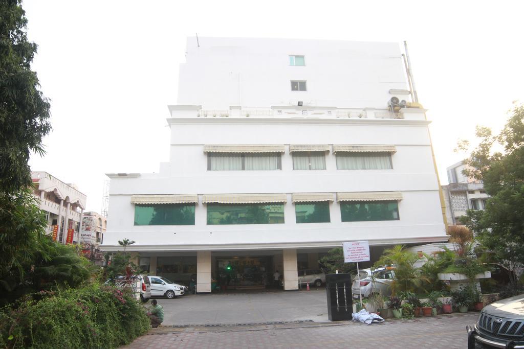 Fortune Murali Park Hotel Vijayawāda Exterior foto
